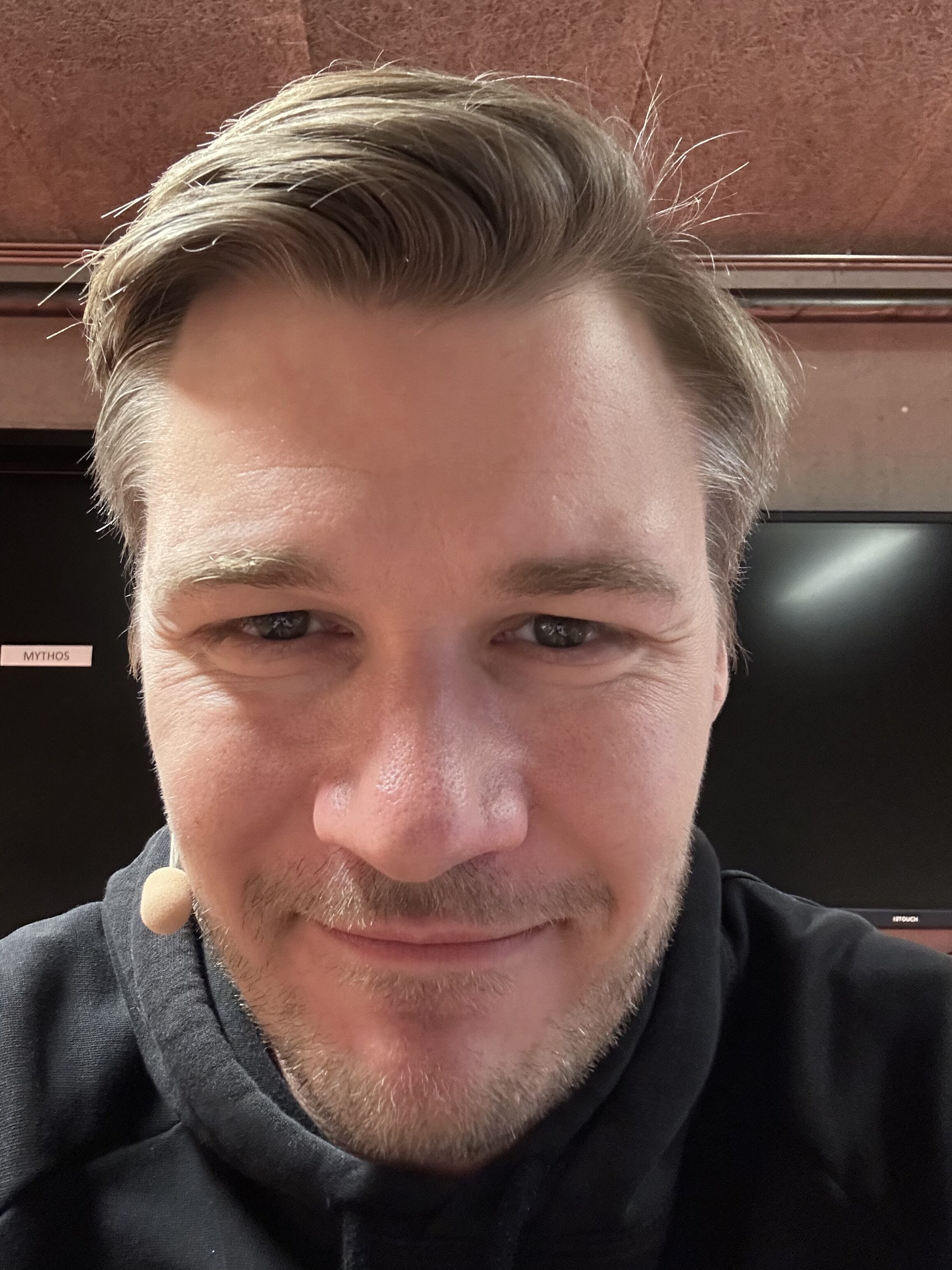 jonathan stahlschmidt spiller med i Mythos hos Teater Nordkraft