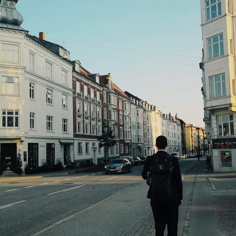 Simone Cipriano er musiker på spil som jeg siger hos Teater Nordkraft sæson 25/26